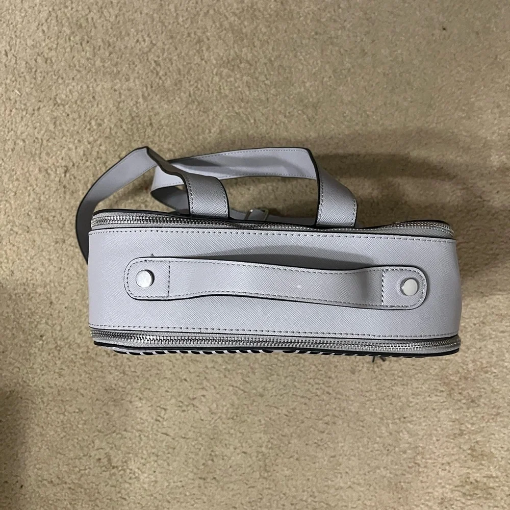 Calpak Cool Grey Kaya 15